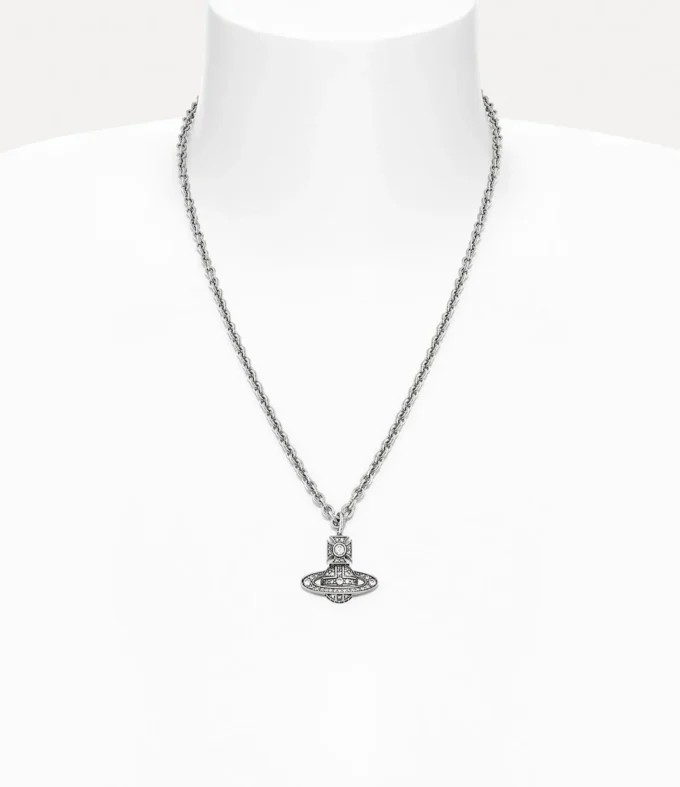 Man. Carmelo Bas Relief Kolye